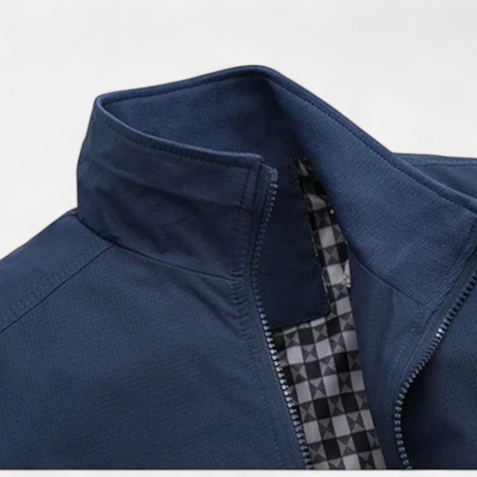Slim-fit bomber jacket detail