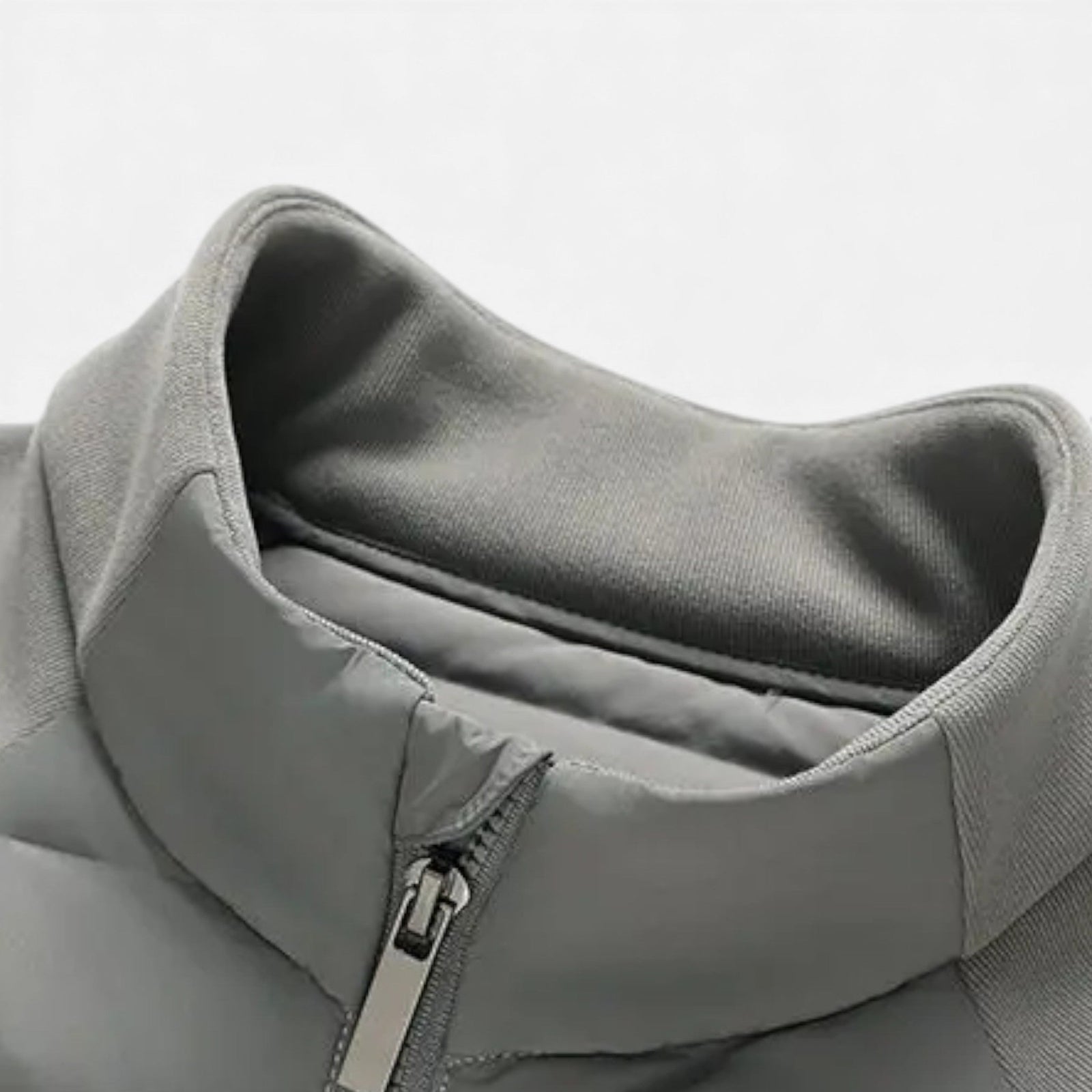 Quilted padded jacket detail