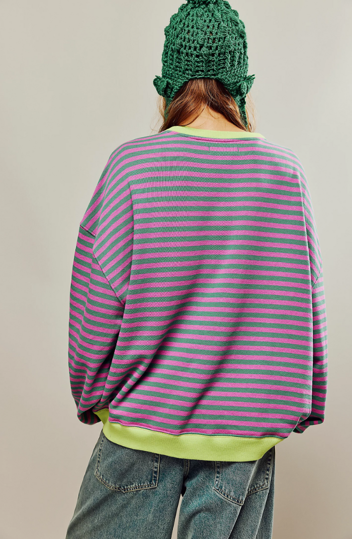 Women's oversized striped sweatshirt with contrast trim – view 7